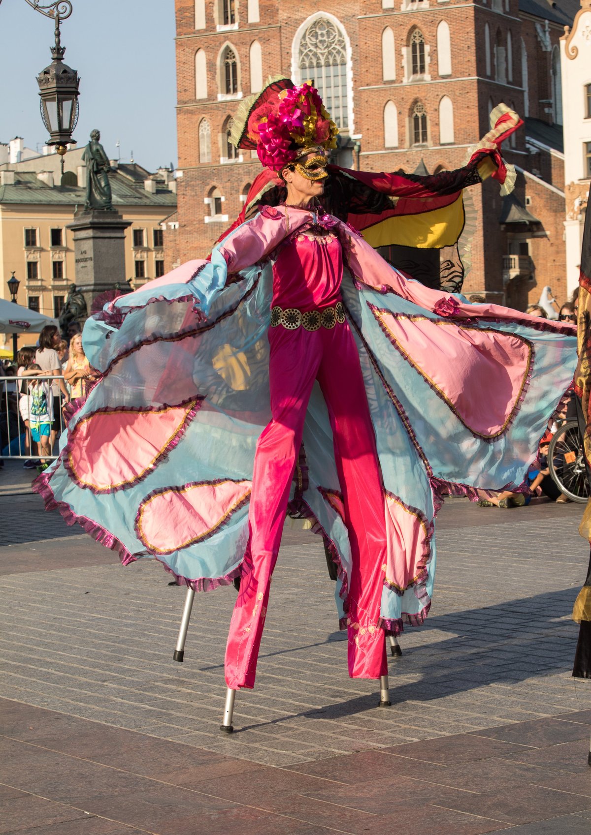 Θέατρο δρόμου σε φεστιβάλ