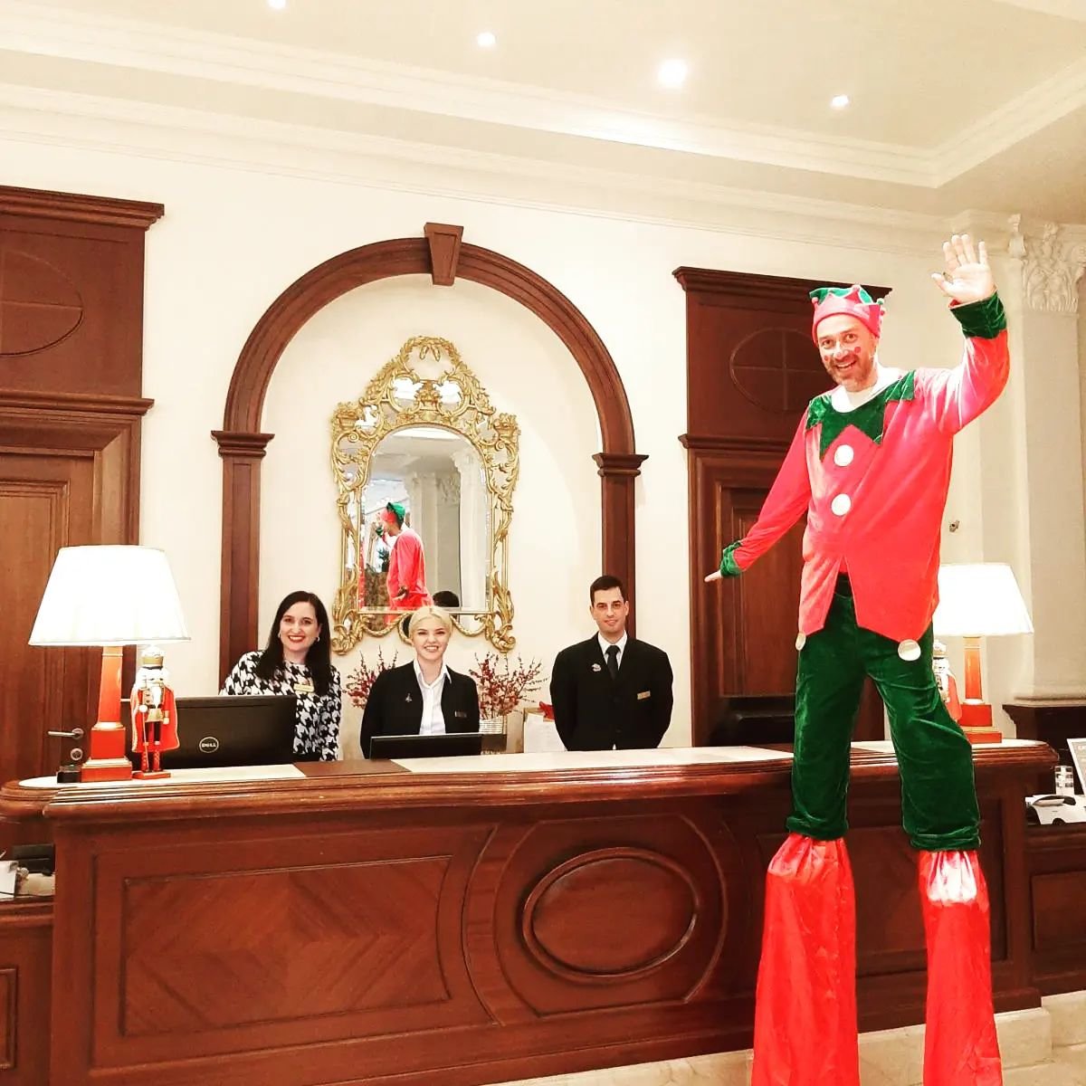 Ξυλοπόδαροι πάρτι